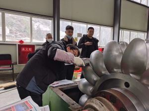 水电跑步者维修